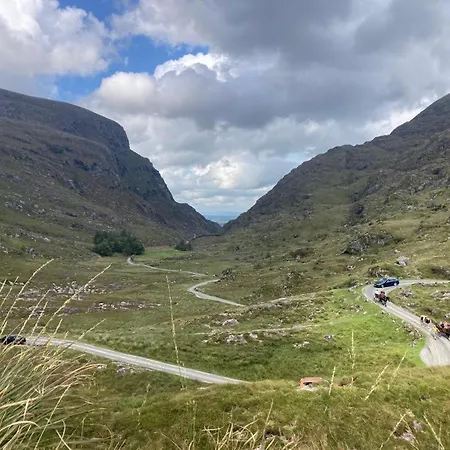 Stay-halfway Between And Tralee 3* Killarney
